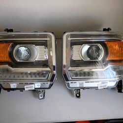 2016 - 2019 GMC Sierra 2500 Headlights Pair Oem