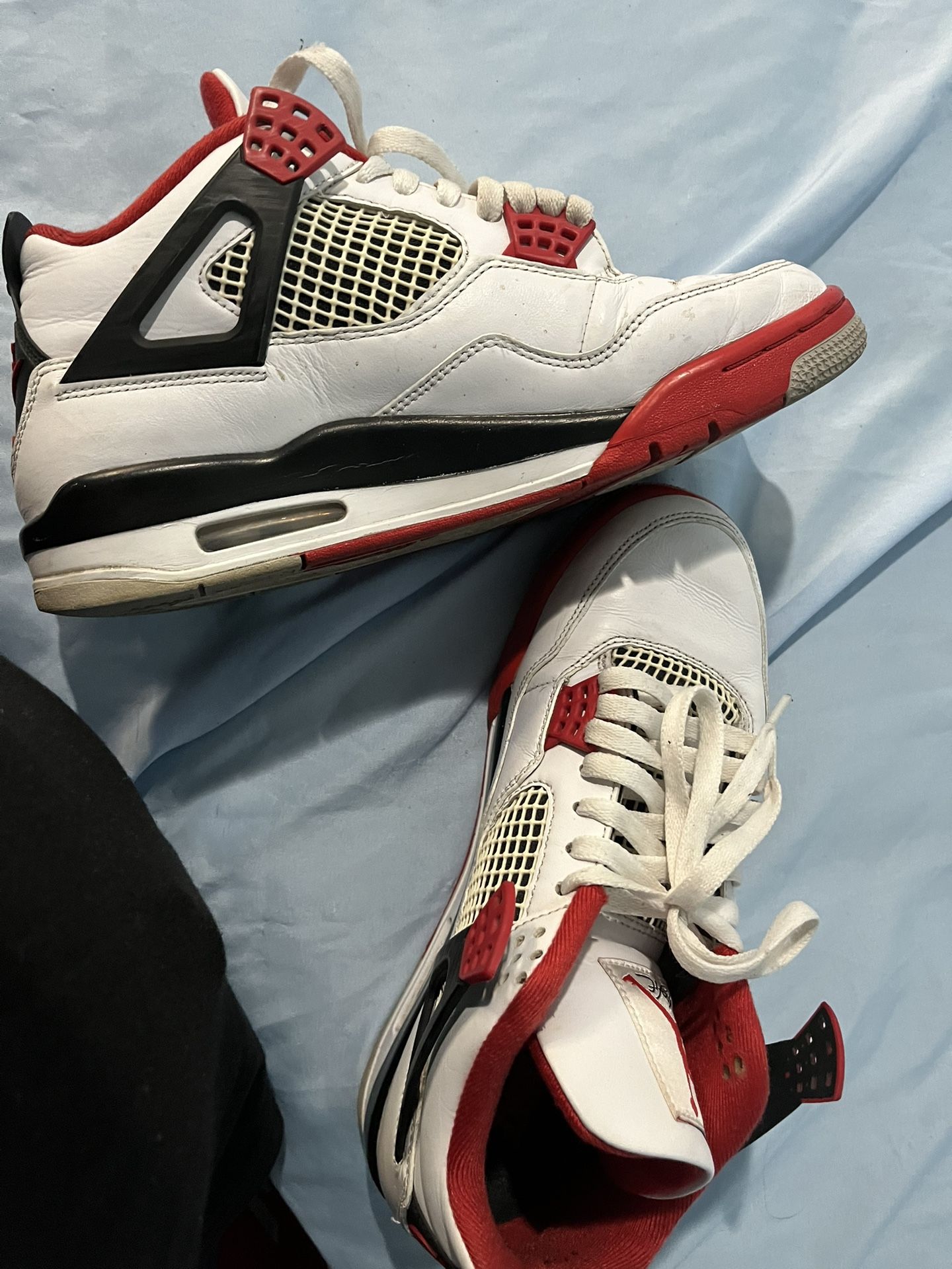 Nikes  Shoes 