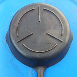 No 5 "Mercedes " Skillet 