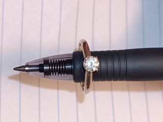 14 kt white gold natural diamond 1/2 cart.