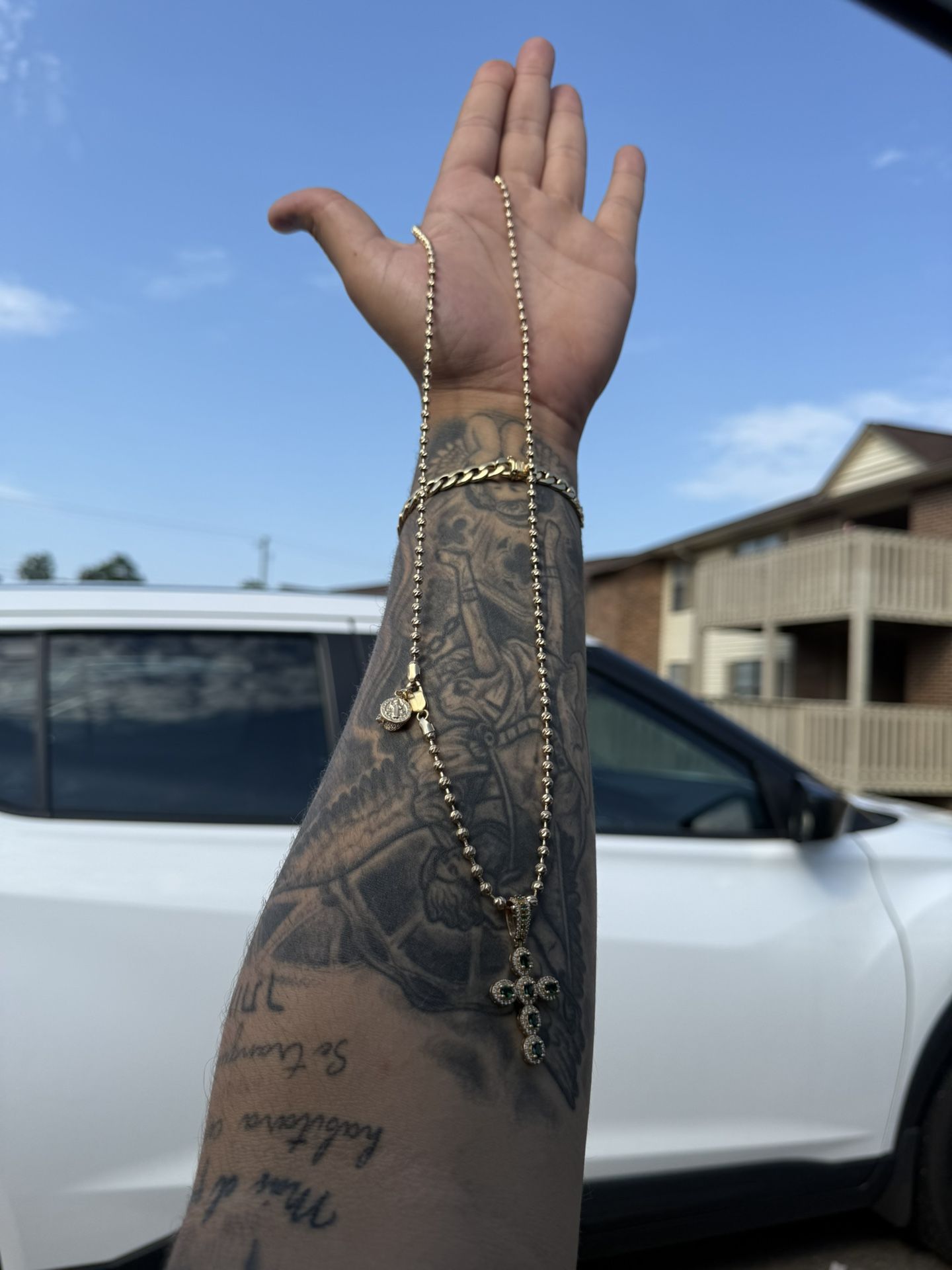 BEAUTIFUL GOLD CHAIN 18K