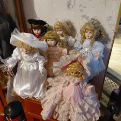 Vintage Dolls 