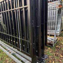 20’ Farm Gate And Fence 