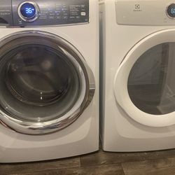 HE Electrolux Washer & Dryer