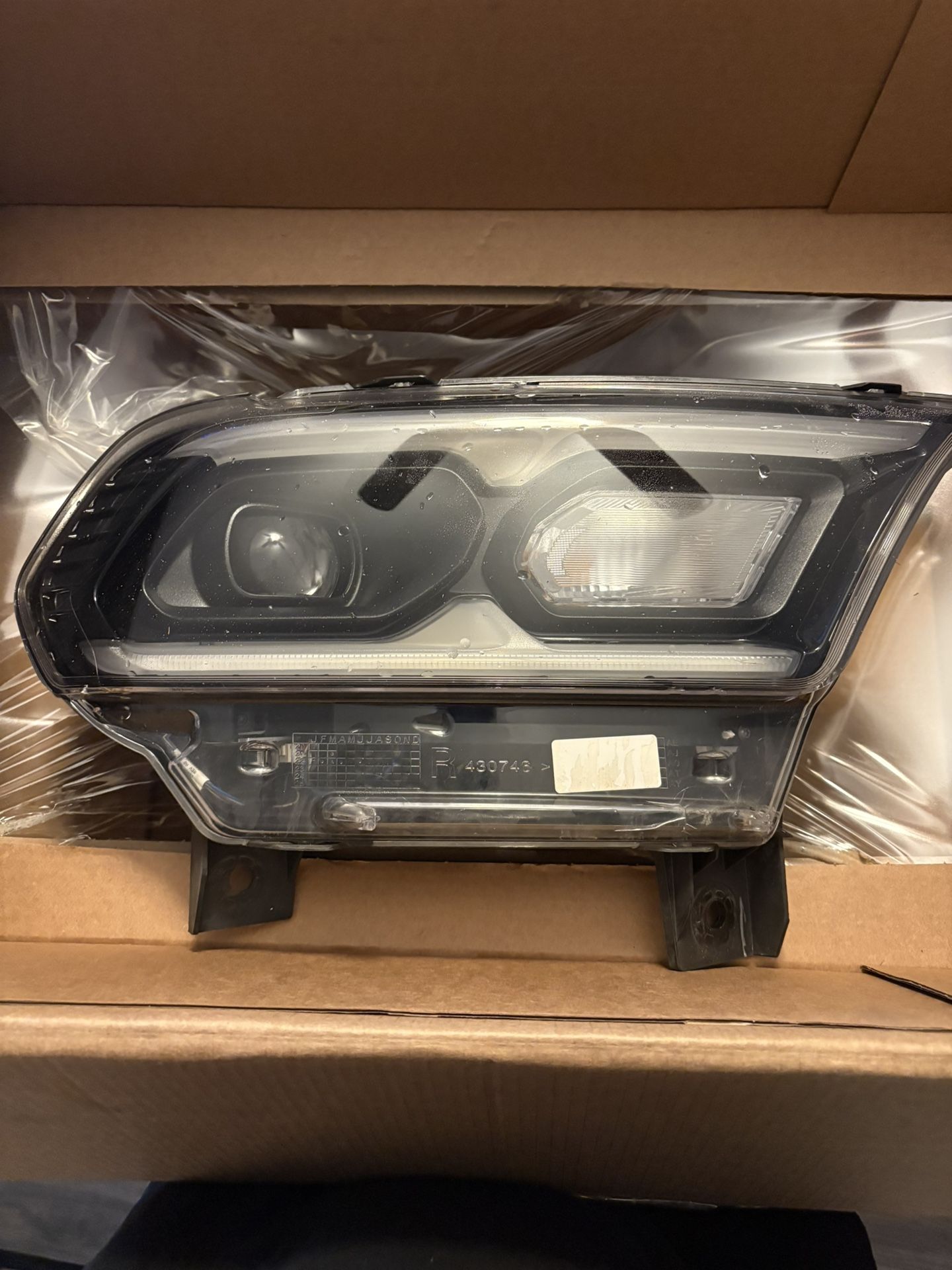 2023 Dodge Durango OEM Headlight Assembly LED