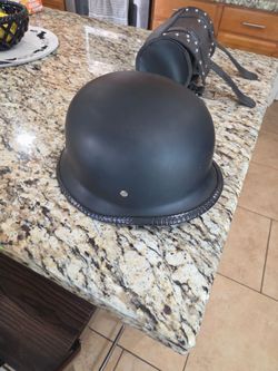 Motorcycle half helmet (med)