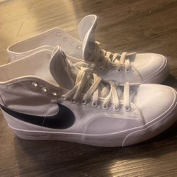 Nike Blzr Court Mid