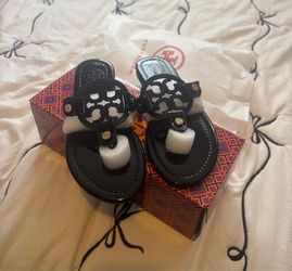 New Tory Burch Sandals 5.5 Women