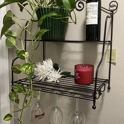 NEW!  Hampton Hanging / Tabletop Bakers Rack with Removable Wine Glass Holder