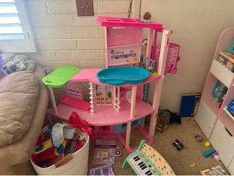 Barbie dream house