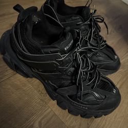 Balenciaga Tracks