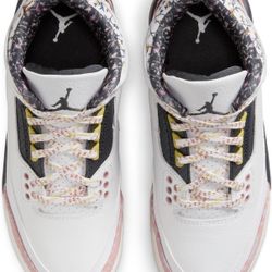 Jordan’s 3 Big Kid’s Retro White/Anthracite-Red Stardust