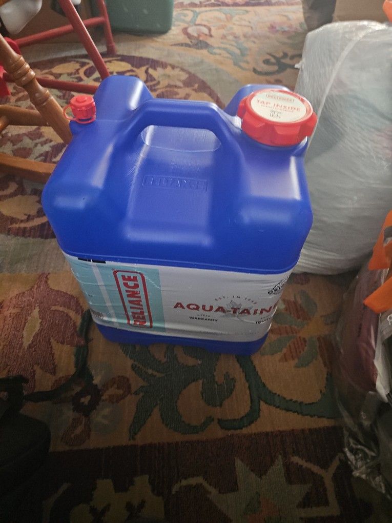 Aqua-tainer 7 Gallon