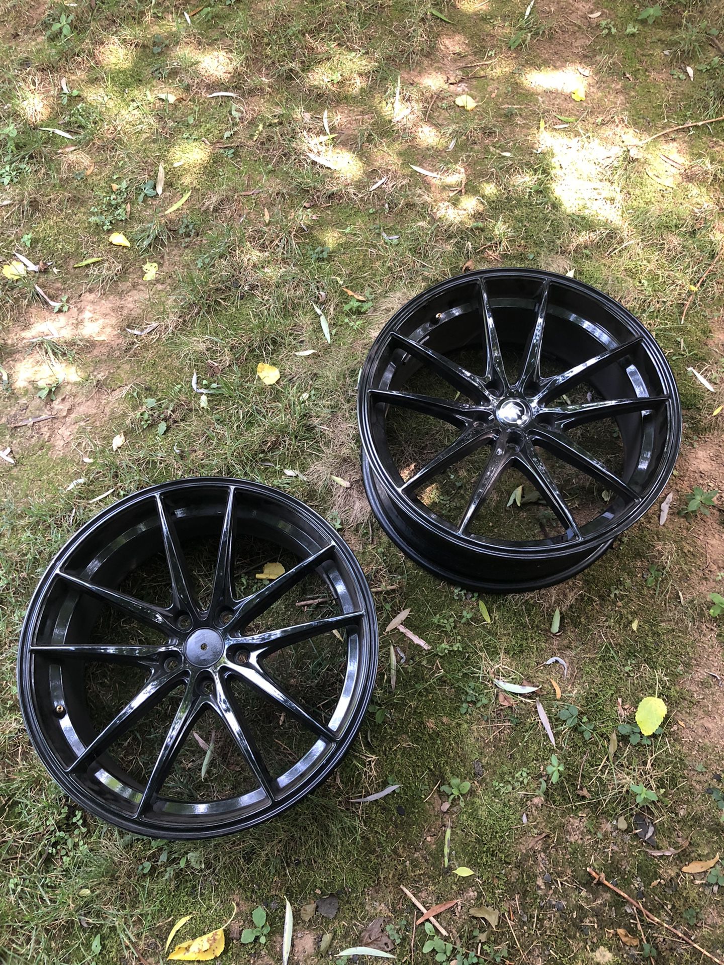 4 Gloss Black Konig Wheels (2 of them are in tires)