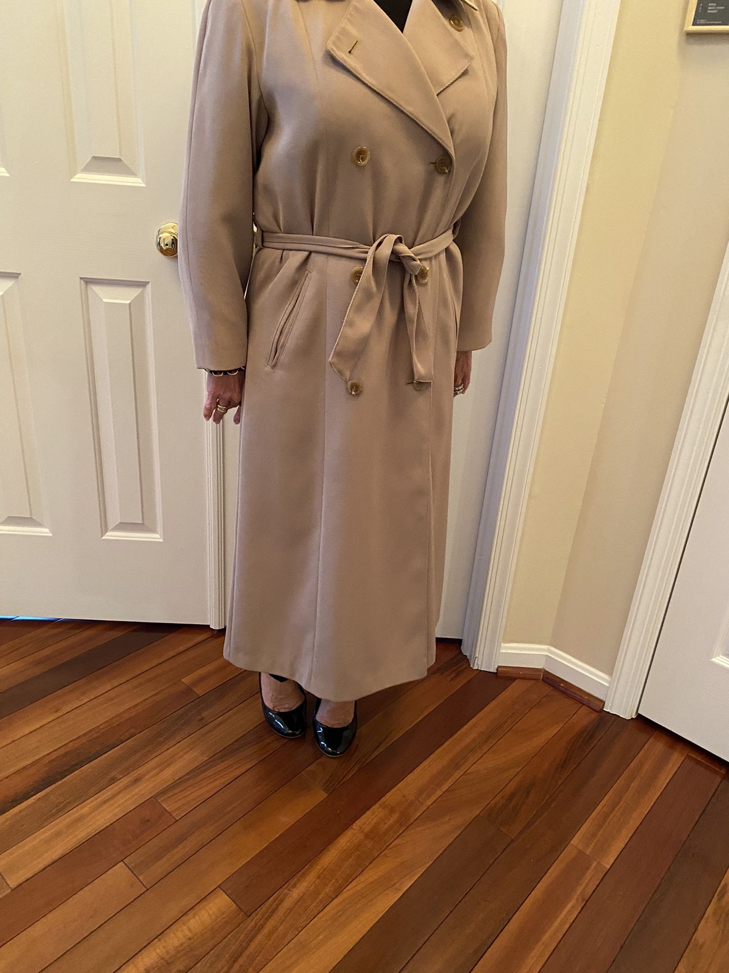 Women’s Rain/Trench Coat - Sz 6
