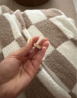 Oura Ring 4 (rose gold)