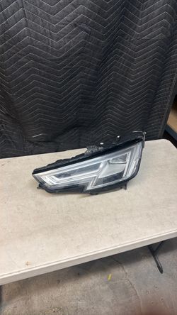 2017-2018-2019 AUDI A4/S4 left HEADLIGHT OEM USED #