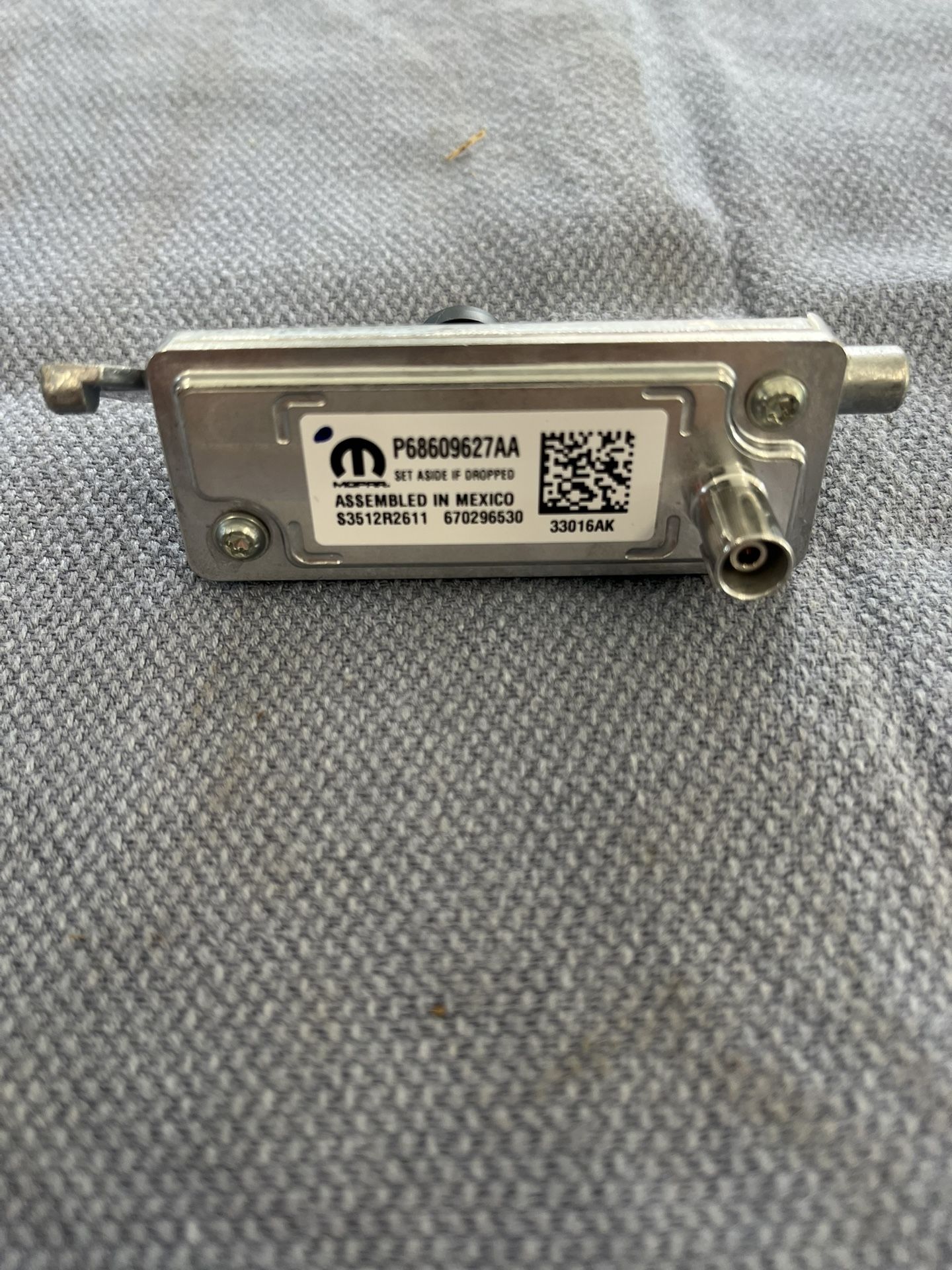 Jeep Grand Cherokee/Wagoneer  Forward Facing Camera 