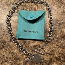 Tiffany & Co toggle necklace