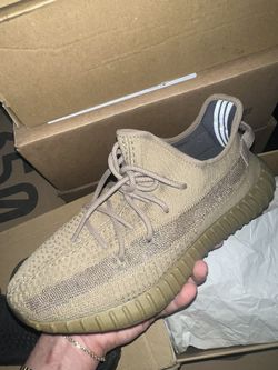 Yeezy 350 V2 Earth