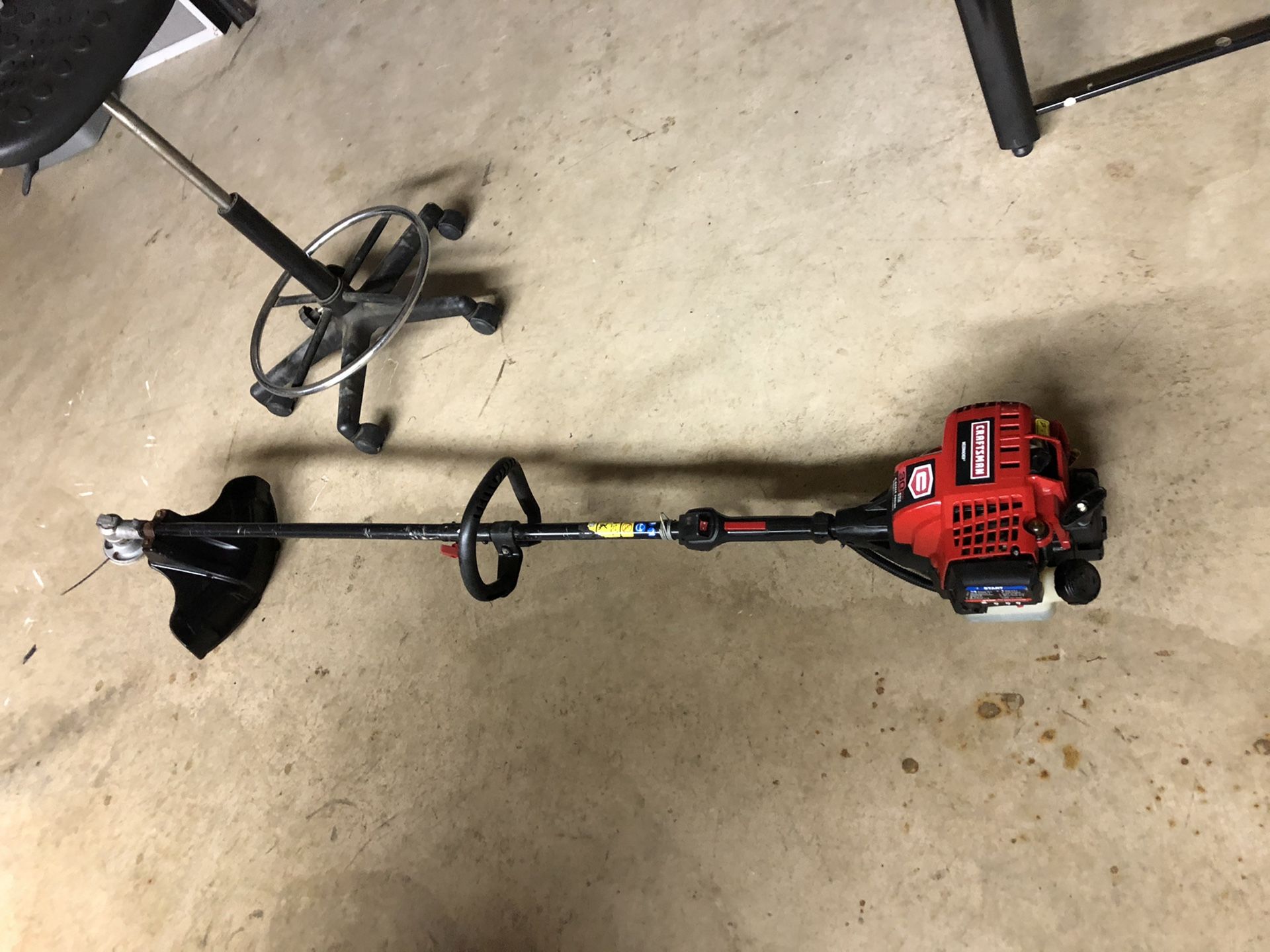 No more oils and gas mix. CRAFTSMAN Weedwacker weedeater weed eater