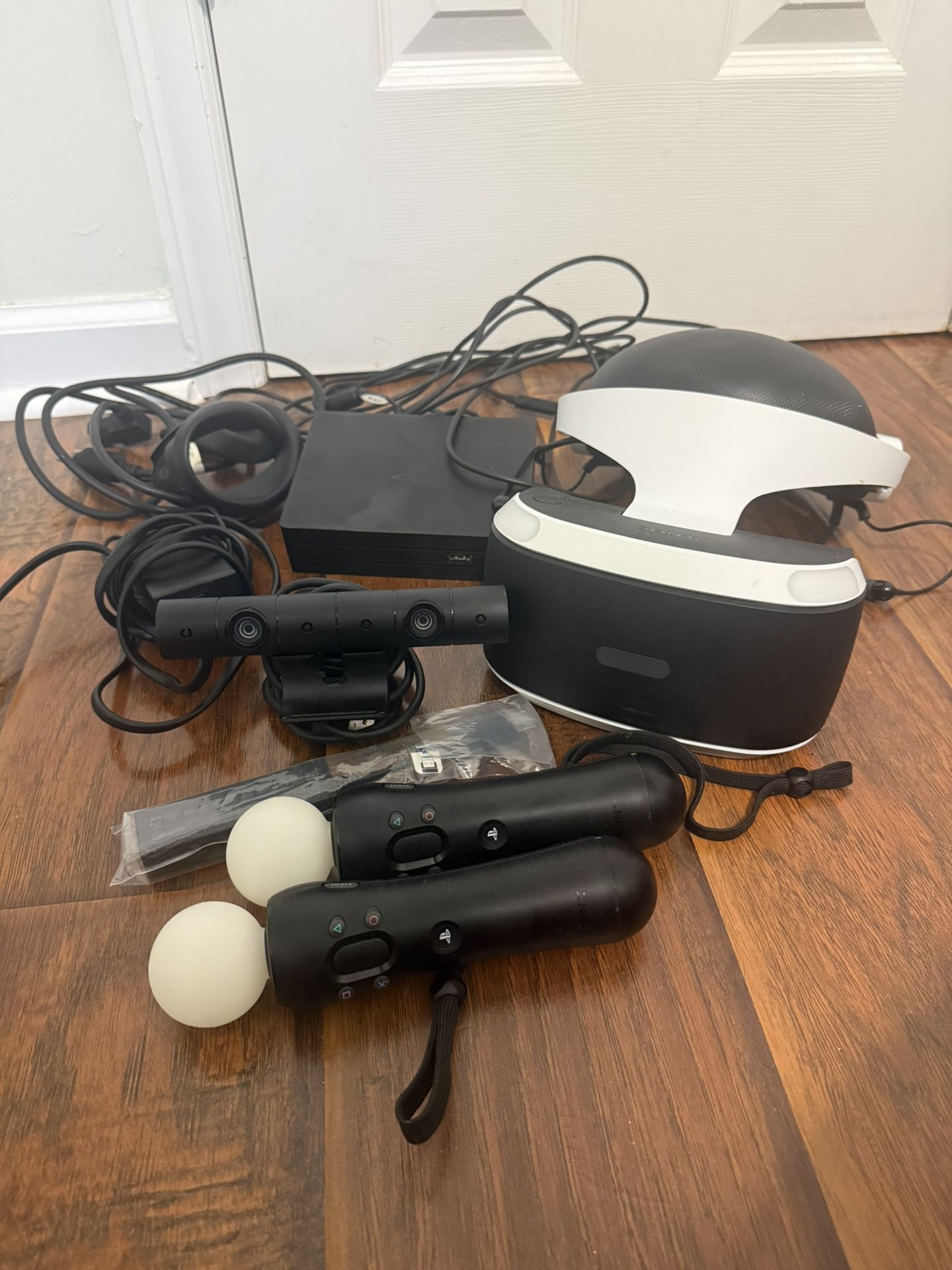 PSVR1 Headset Camera And Controllers (No Games)