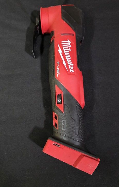 Milwuakee Fuel 18volt  MULTY TOOLS 
