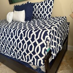 Trundle Bed