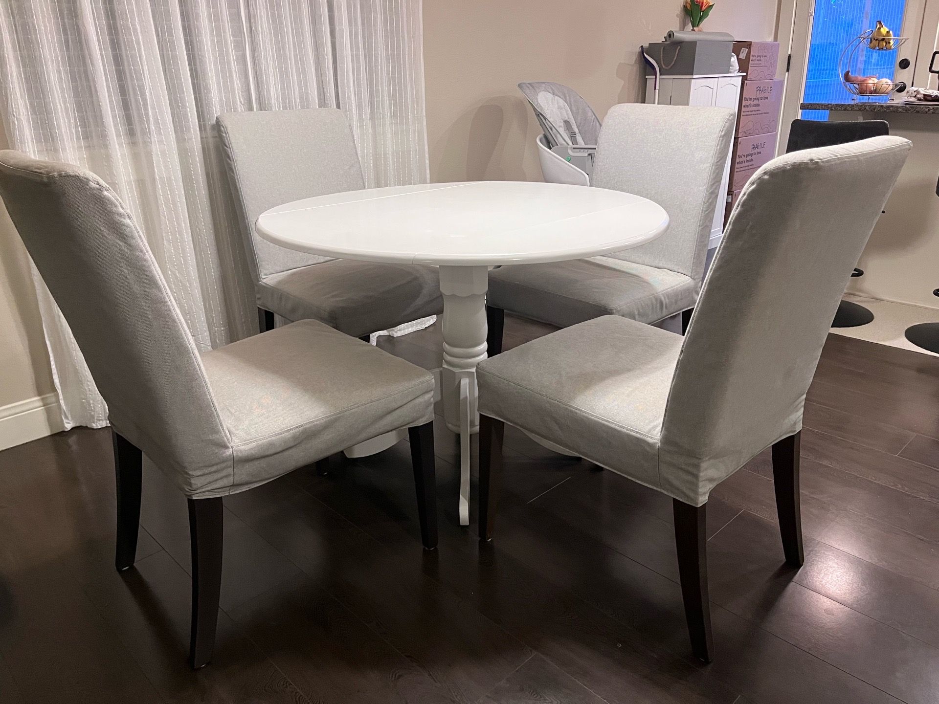 Set of 4 Dining Chairs