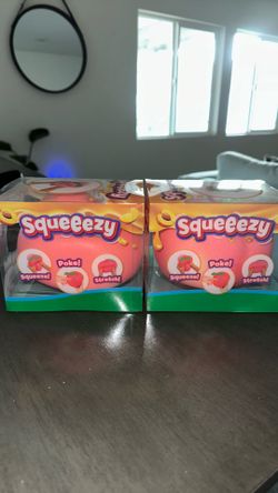 Squeeezy Peach Sensory Squeeze Toy 2-Pack