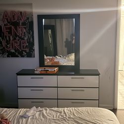 Furniture / Bedroom Set / Drawers / Night Stand