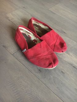 Toms