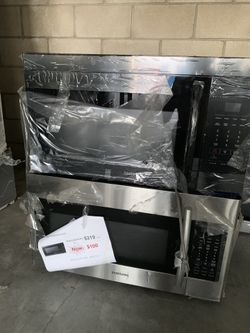 Brand new Samsung microwave with vent