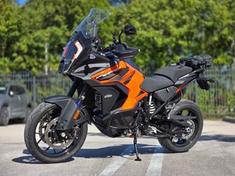 KTM Super Adventure 1,300 cc 2023, 1870 miles