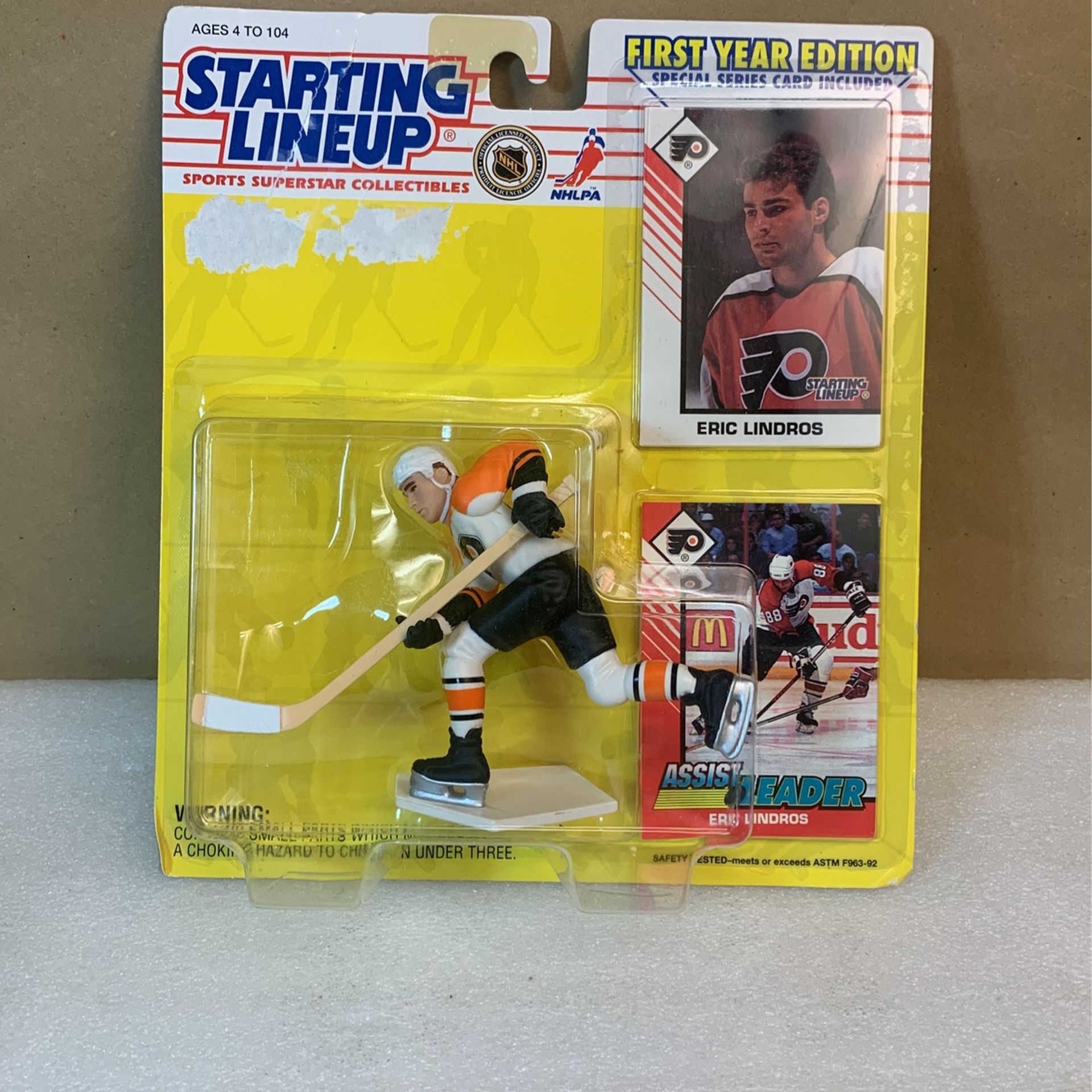 Sealed Kenner 1993 Eric Lindros NHL Figure