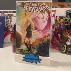 Amazing Spider-Man #8 - Exclusive Variant 