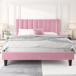 Brand new pink luxury bedframe for 140