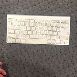 Apple Wireless Keyboard