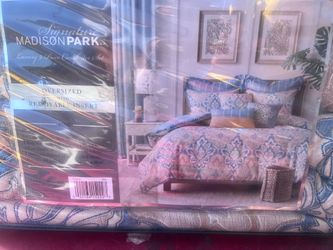 Luxury 9 pcs comfort set Madison park signature