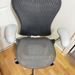 Mirra 2 Herman Miller Gaming Chair.