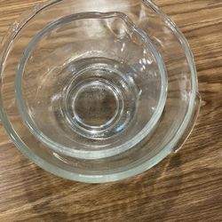 2 Glass Mixing Bowls