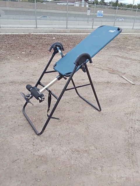 Teeter Hang Up Decompression Chair No