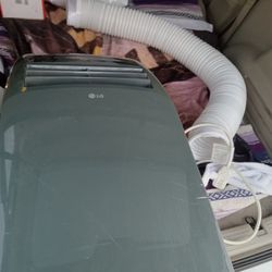 LG Air Conditioner 