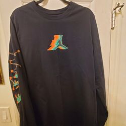 Jordan Long Sleeve Shirt    Worn Once Size Large