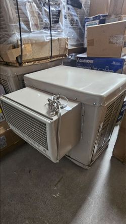 Champion Cooler
3300 CFM 2-Speed Window Evaporative Cooler for 900 sq. ft. (with Motor)