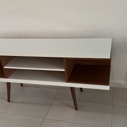 TV table 