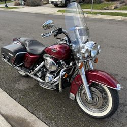 2004 Harley Davidson Road King Classic Motorcycle