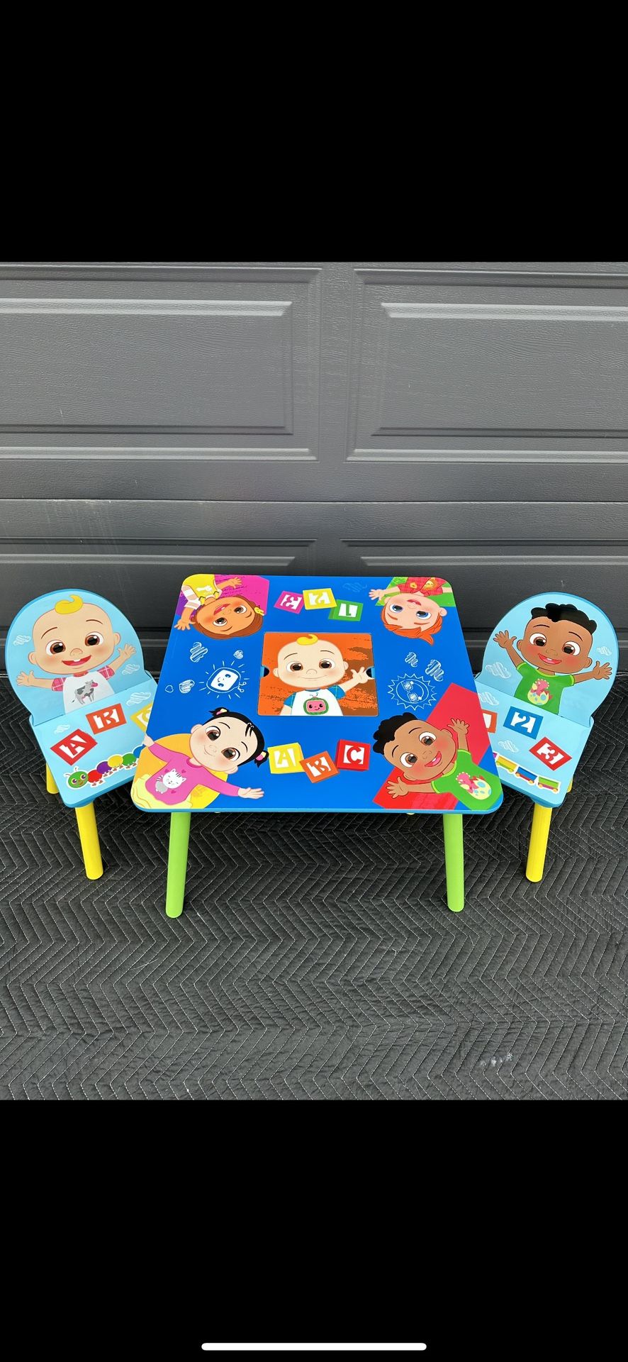 New CoComelon Kids Table And Chair Set/ 1 Table/2chairs(In Box)