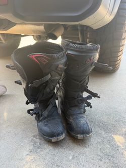 Women’s motocross boots
