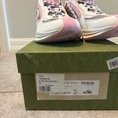 GUCCI SNEAKERS SIZE 10/40